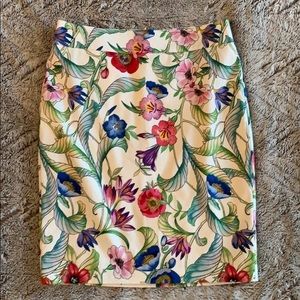 Ann Taylor NWT Floral Pencil Skirt Sz 6